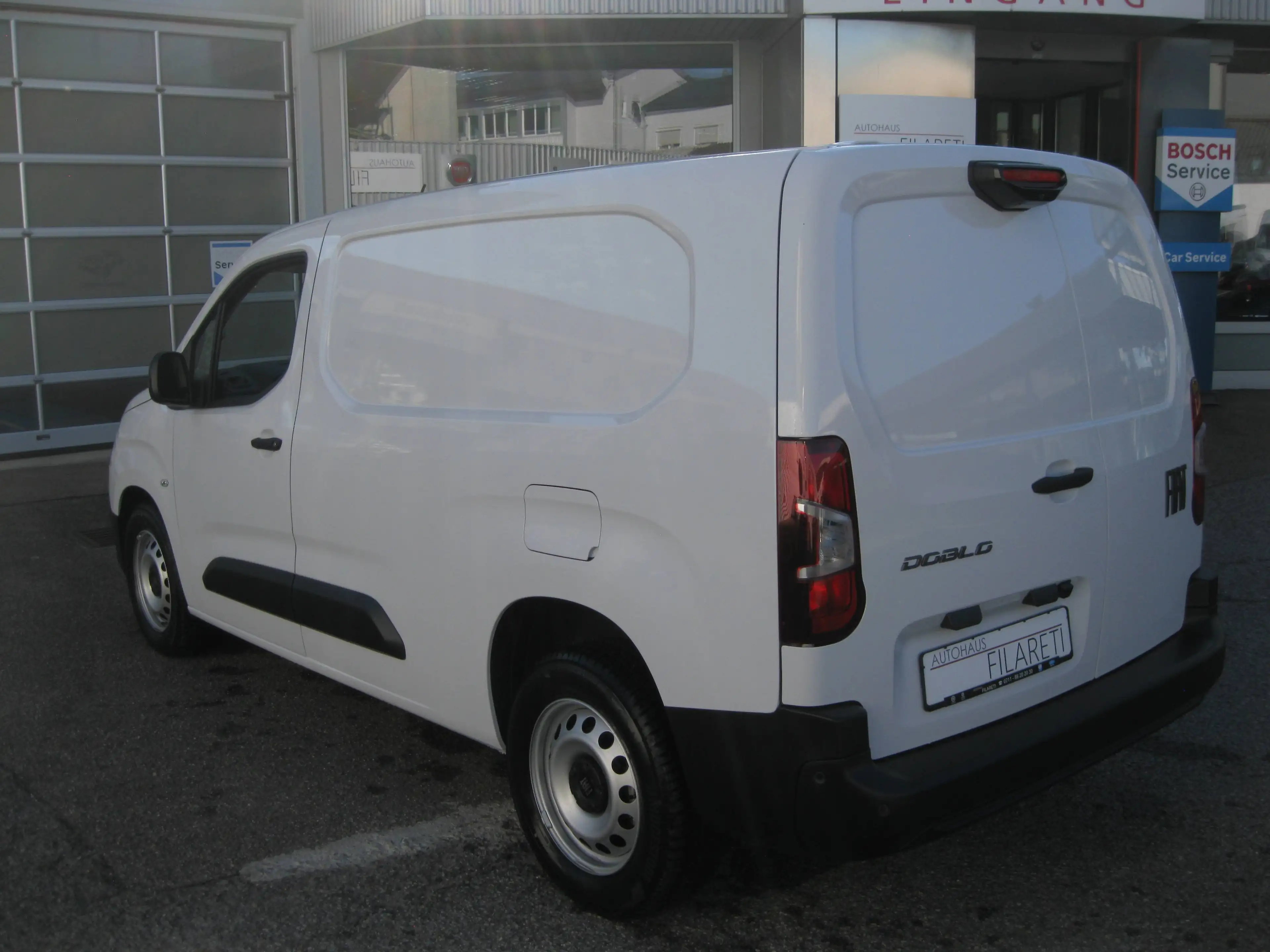 Fiat Doblo Series 4 Kastenwagen XL Diesel 130PS Automatik-ZV-PDC-KLIMA-ZV — photo 4