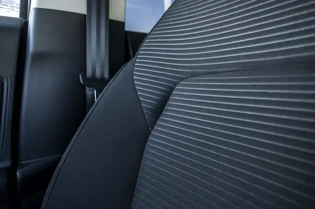 Ford Focus view 11