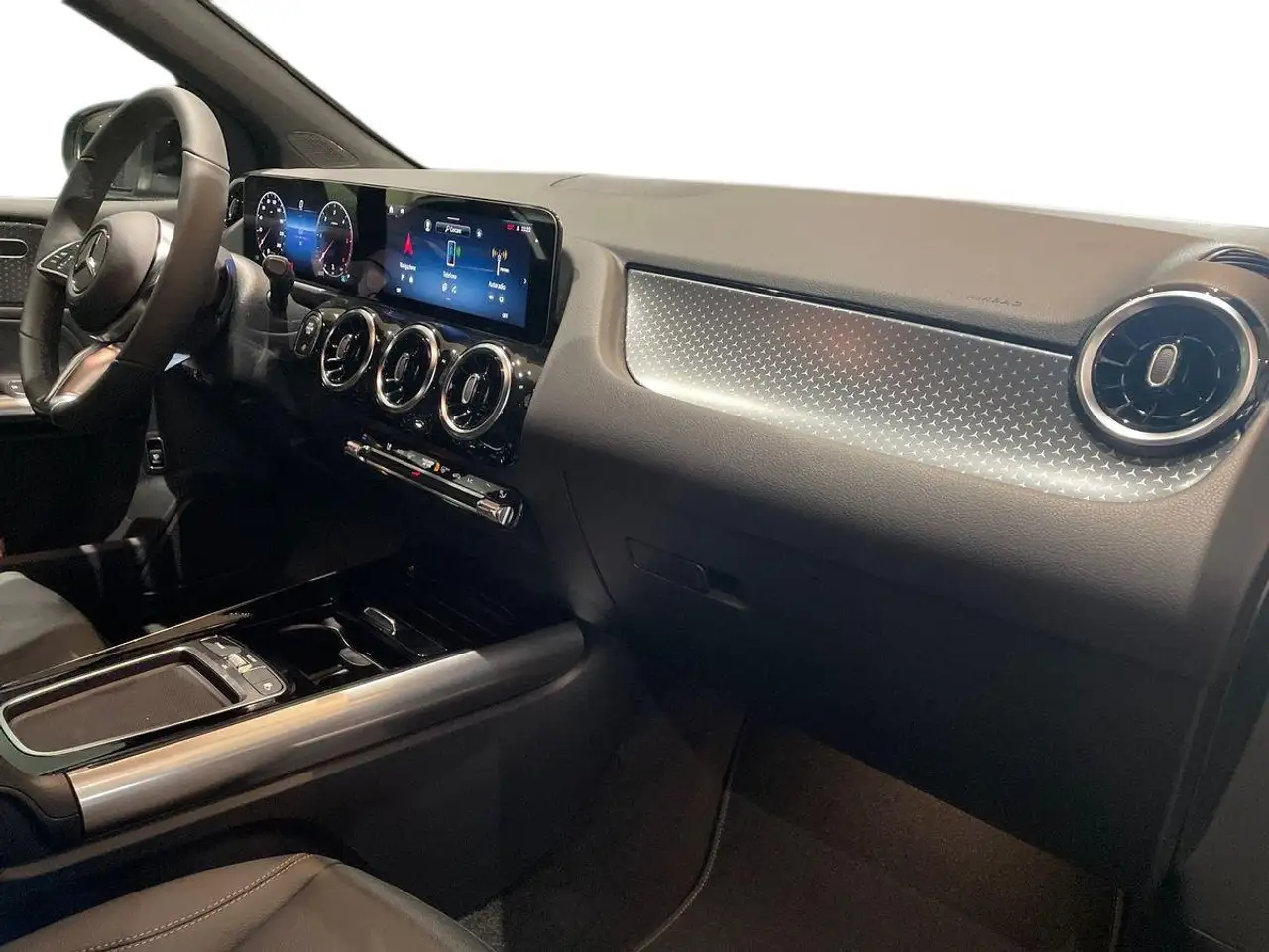 Mercedes-Benz B-Class 2026 — фото 15