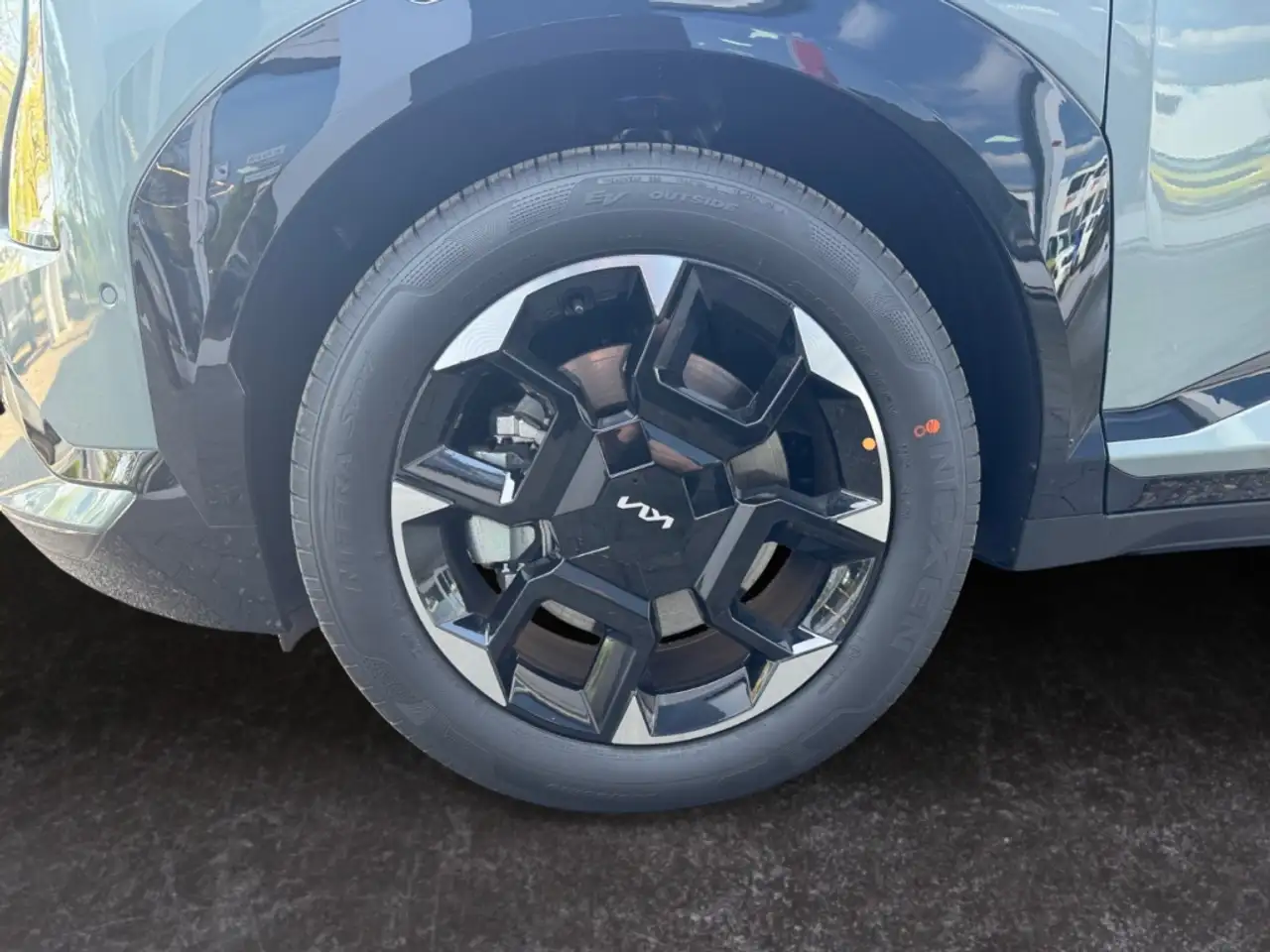 Kia EV5 GT-Line 2WD LAUNCH EDITION HUD Navi Temp PDCv+h SH 14