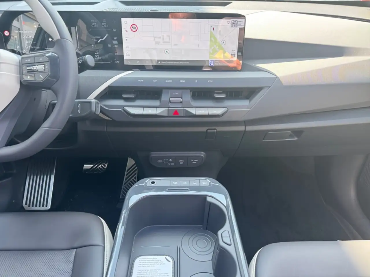 Kia EV5 GT-Line 2WD LAUNCH EDITION HUD Navi Temp PDCv+h SH 11