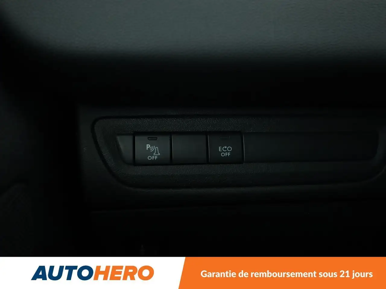 Peugeot 208 208 — photo 28