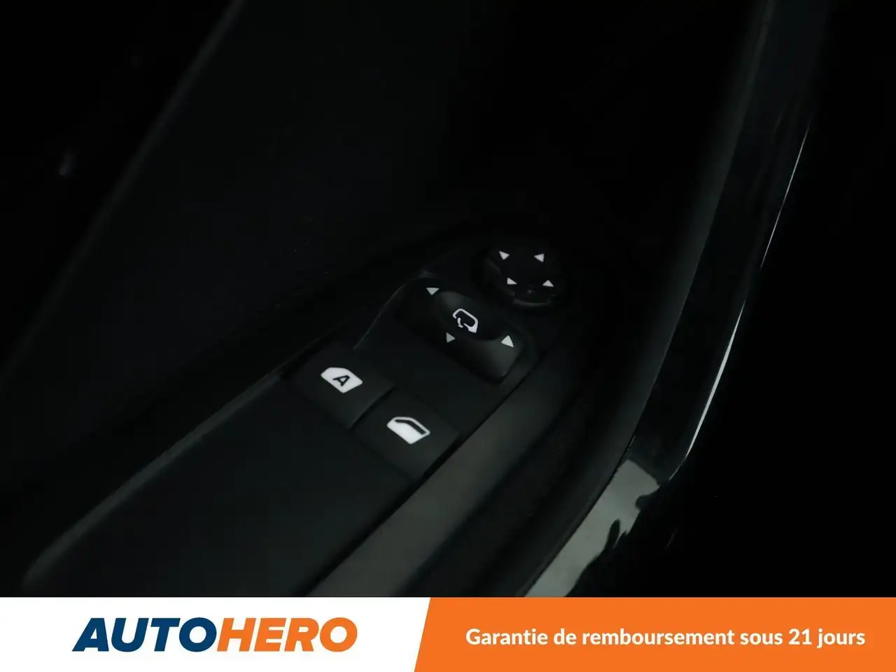 Peugeot 208 208 — photo 27