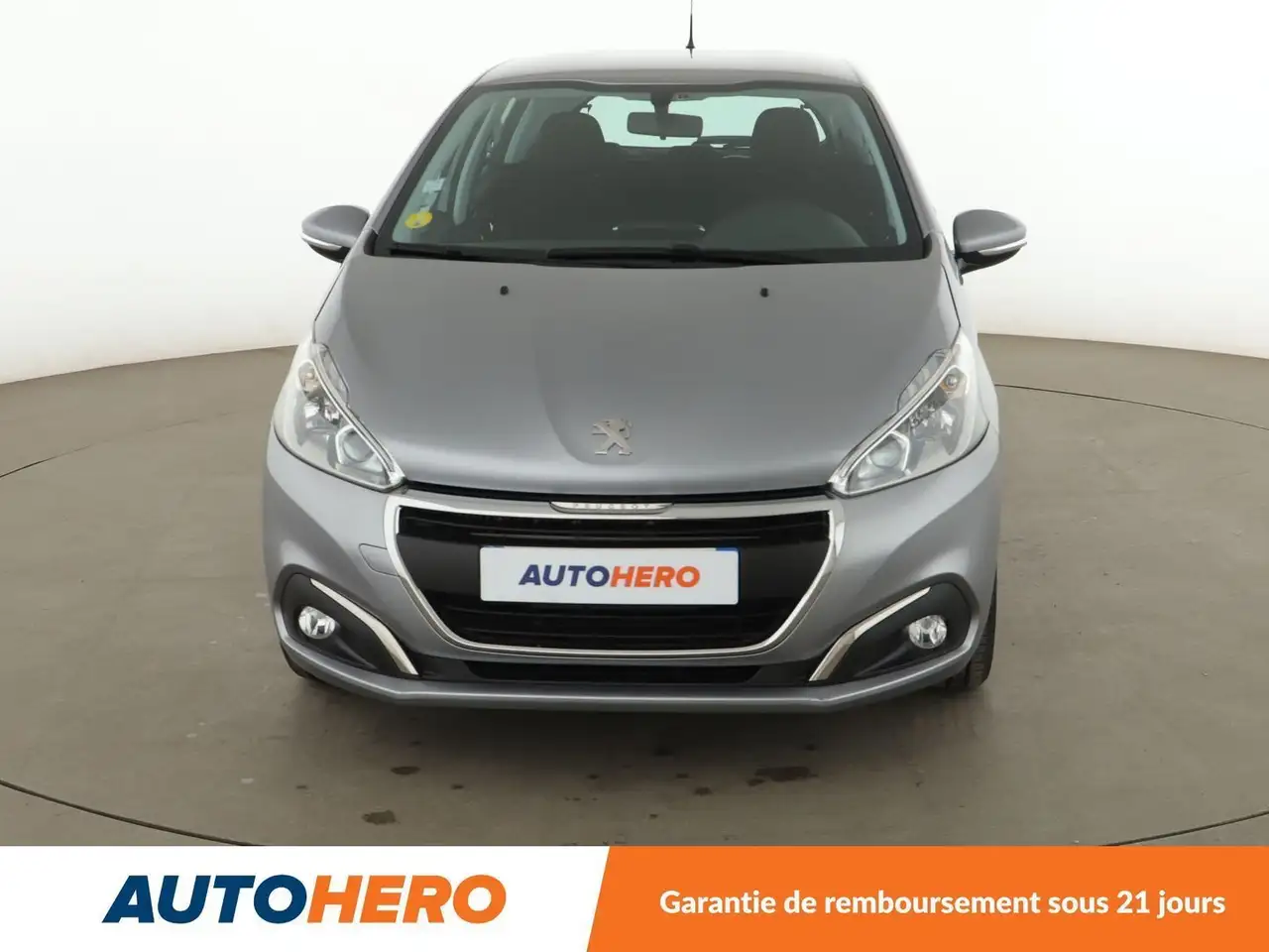 Peugeot 208 208 — photo 9
