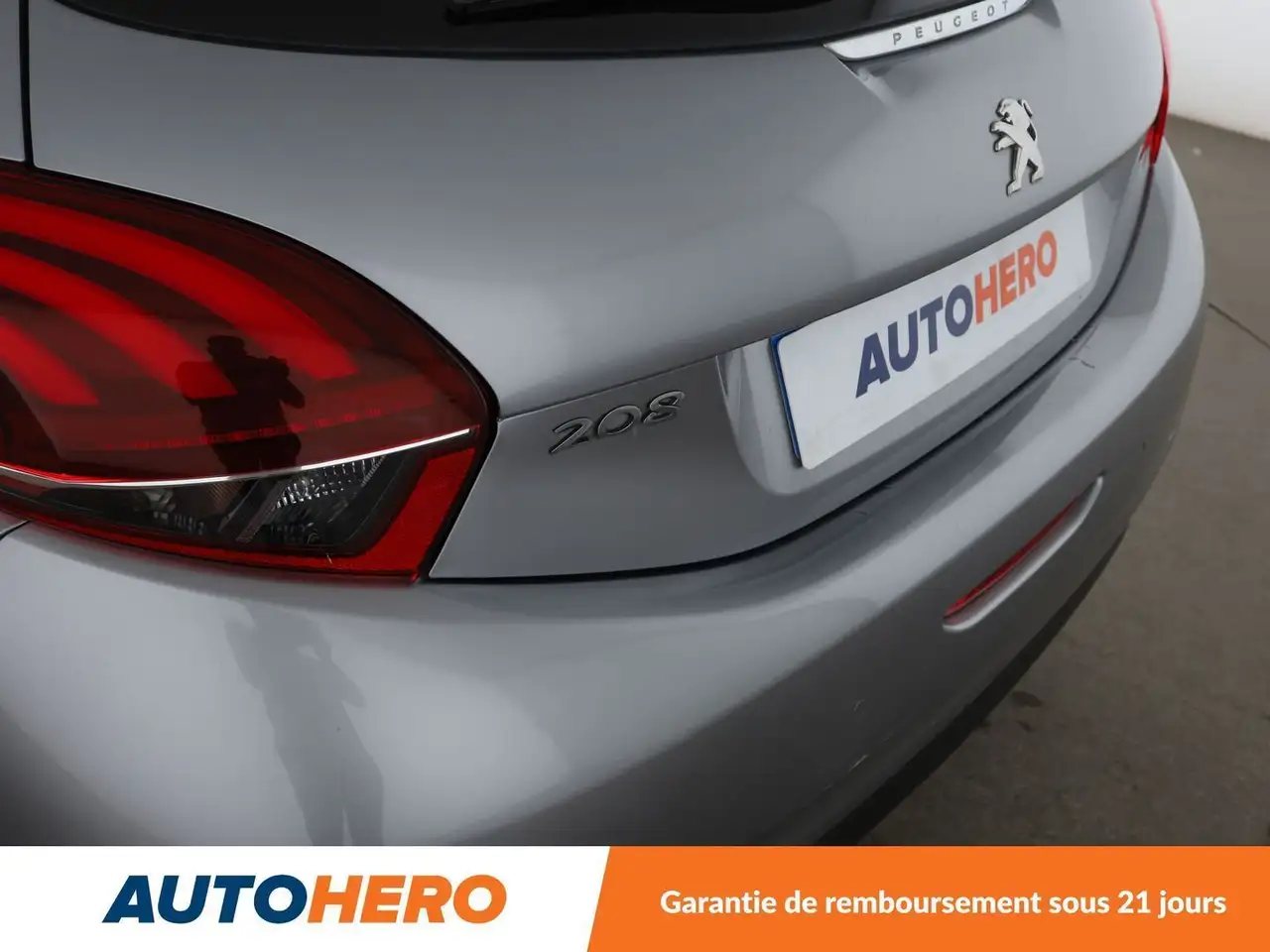 Peugeot 208 208 — photo 31
