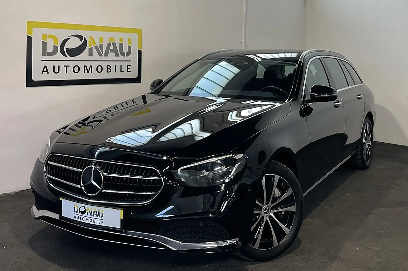 Mercedes-Benz E 300 de PHEV T 4Matic Aut. Avantgarde  * ACC * Erstb... Schwarz - 1