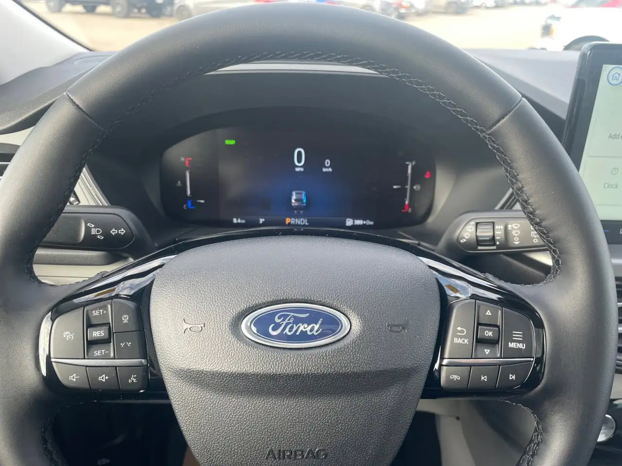 Ford Escape снимка Ford Escape