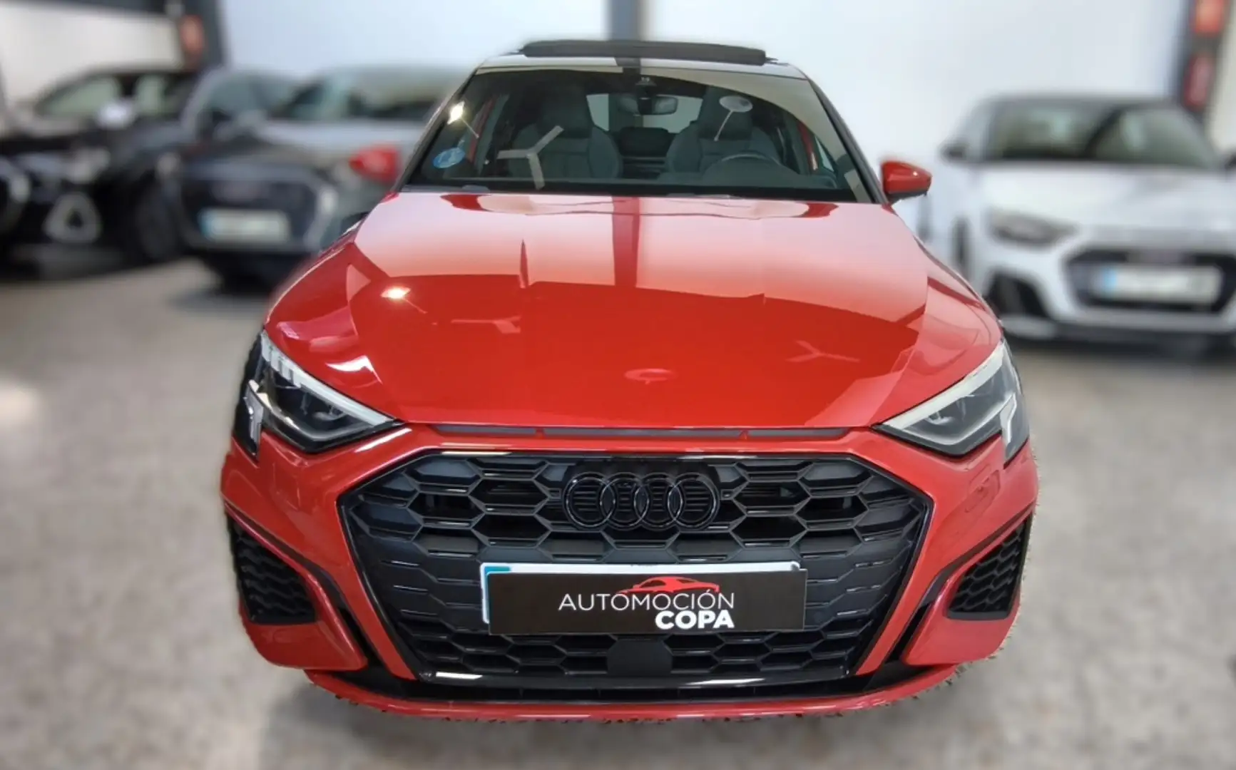 Audi A3 SB 45 TFSIe Competition Black line edition S troni Rojo - 2