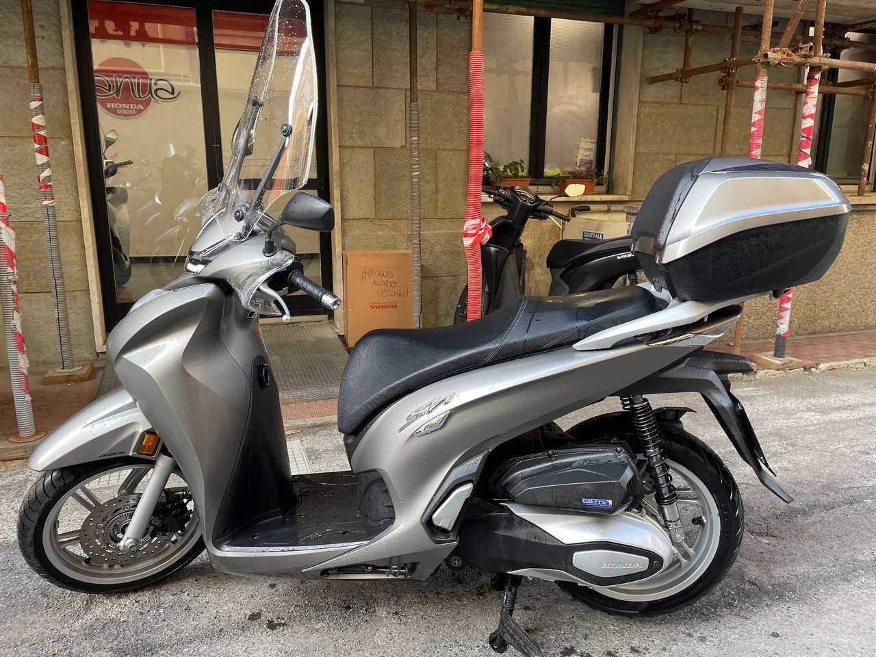 Honda SH 350i abs hstc