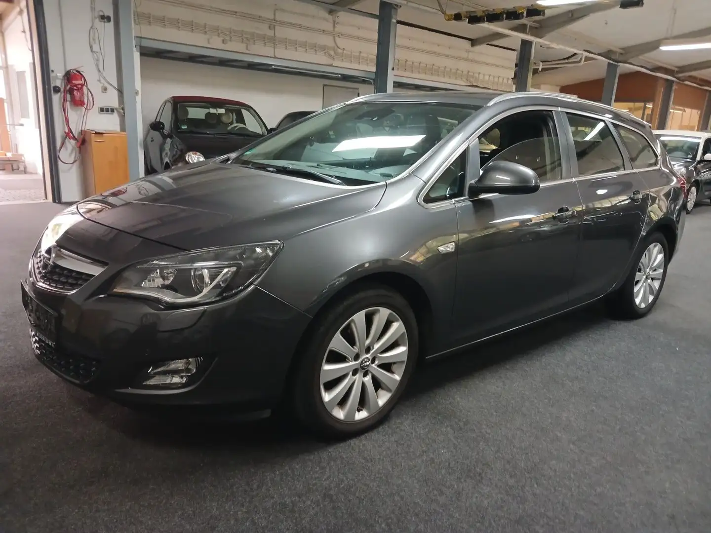 Opel Astra J Sports Tourer Innovation NAVI SR WR Grijs - 1