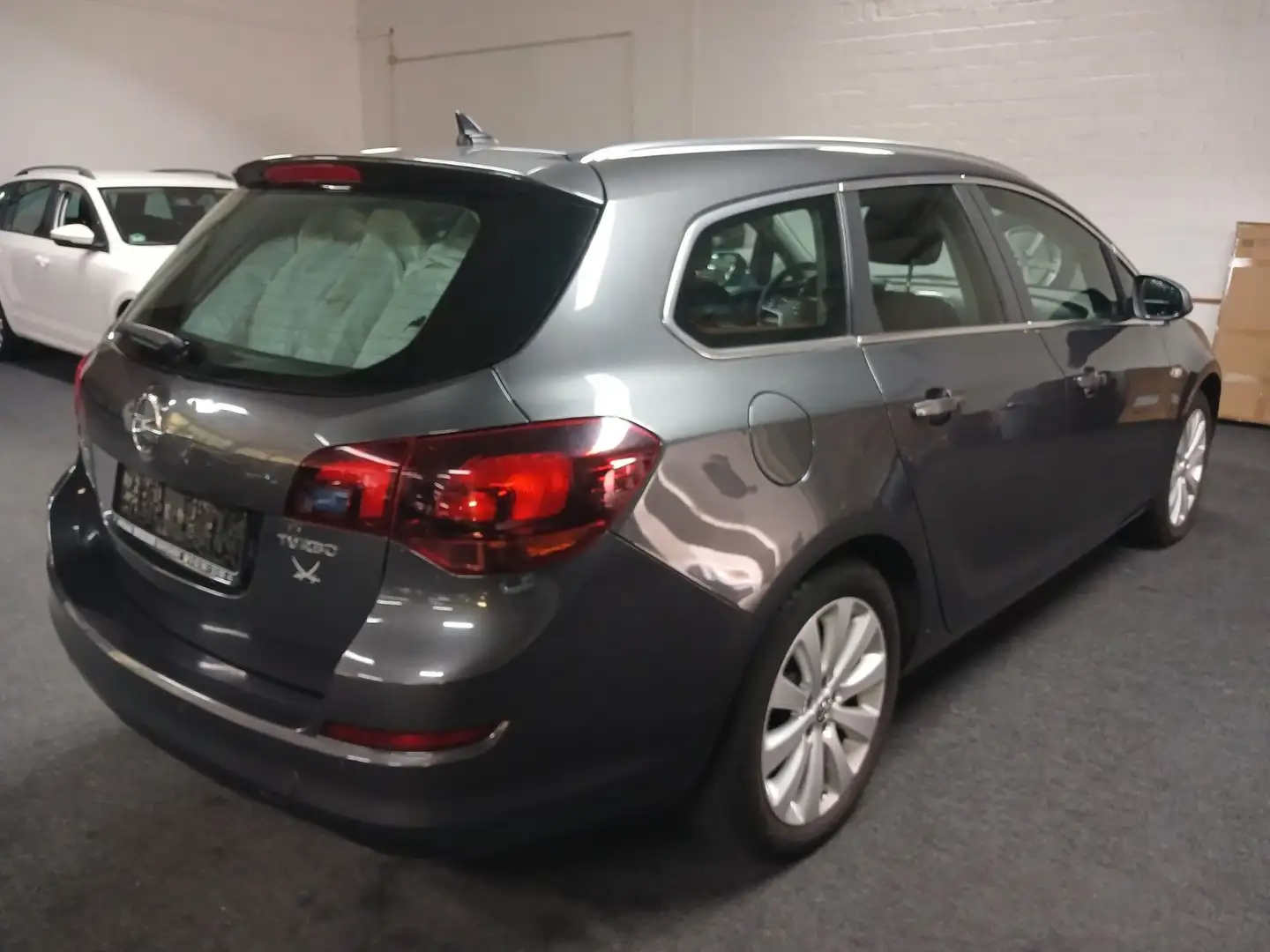 Opel Astra J Sports Tourer Innovation NAVI SR WR Grijs - 2