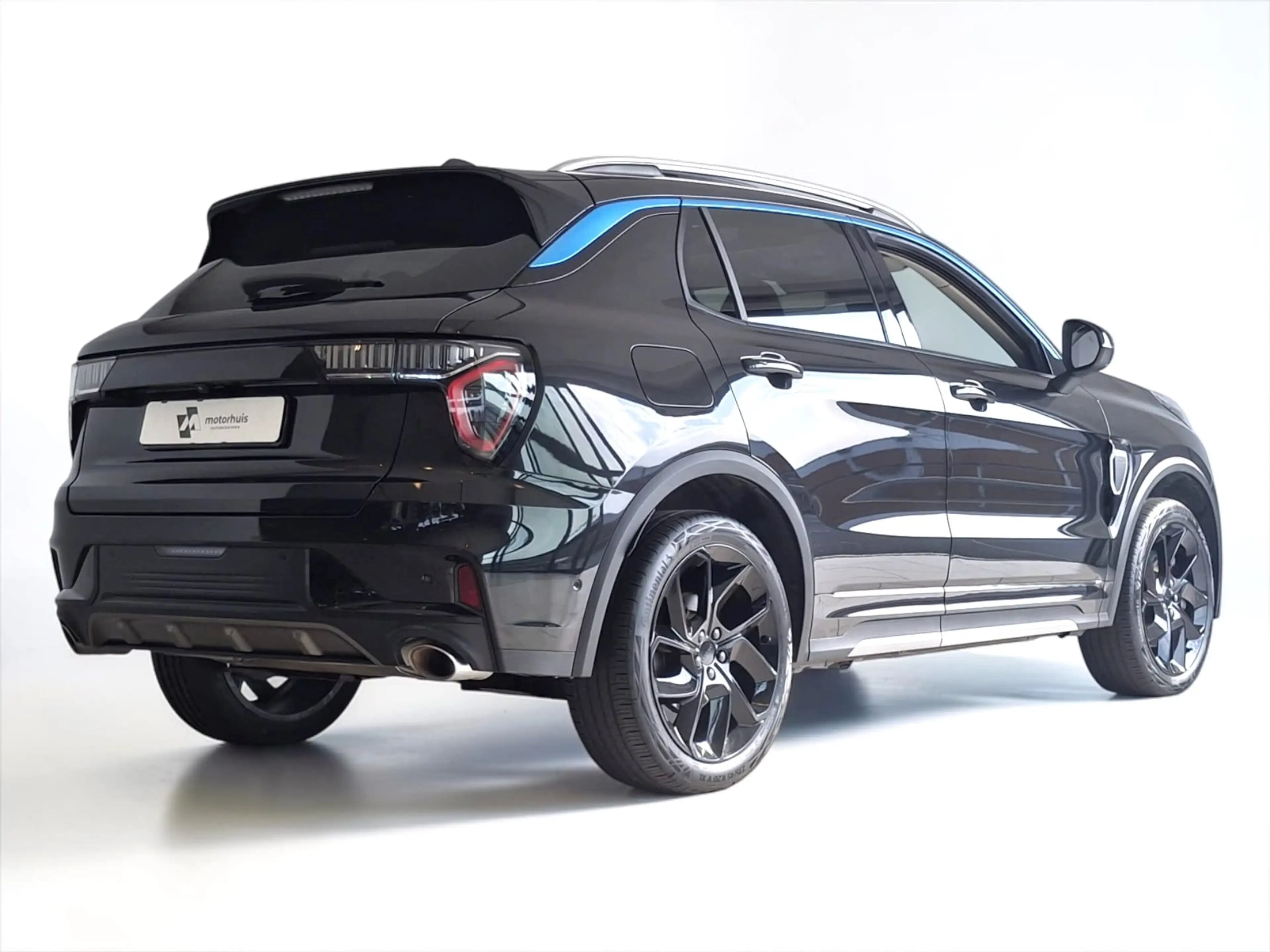 Lynk & Co 01 1.5 PHEV PANO LED INFINITY SOUND MEMORY 360° Camer — photo 2
