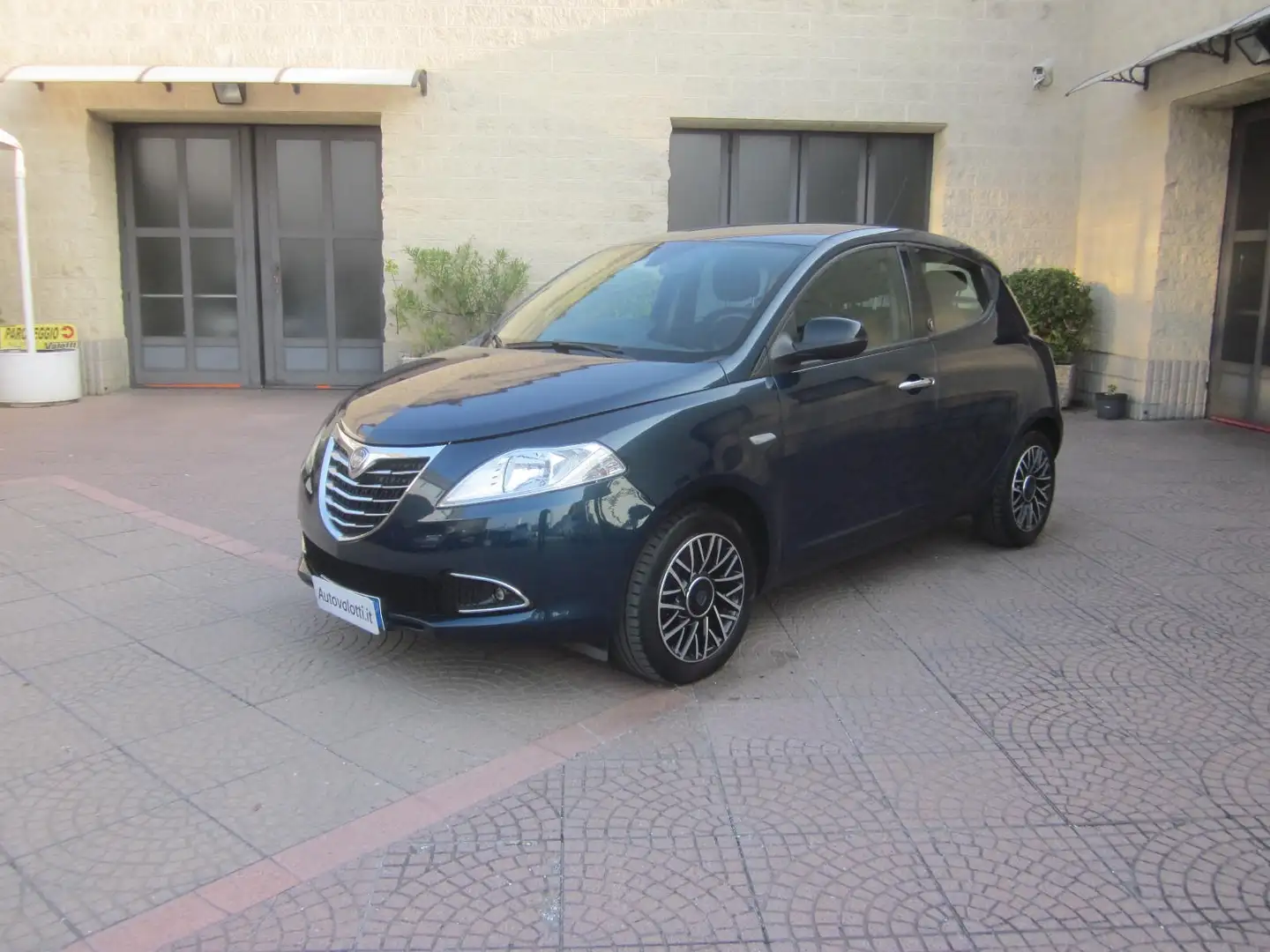 Lancia Ypsilon Ypsilon 1.2 69 CV 5 posti 30th Anniversary Blu/Azzurro - 1