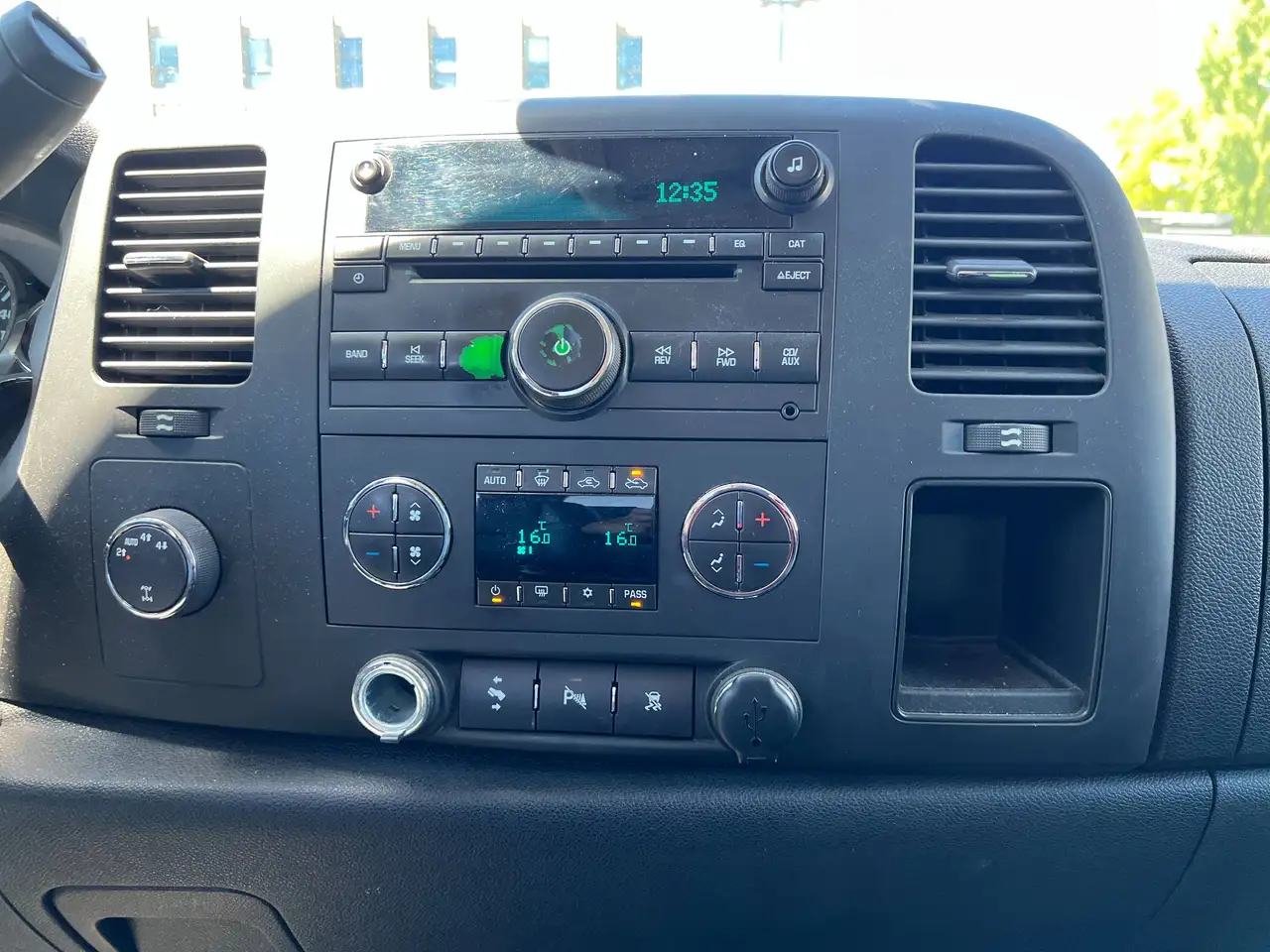 GMC Sierra 1500 photo GMC Sierra 1500