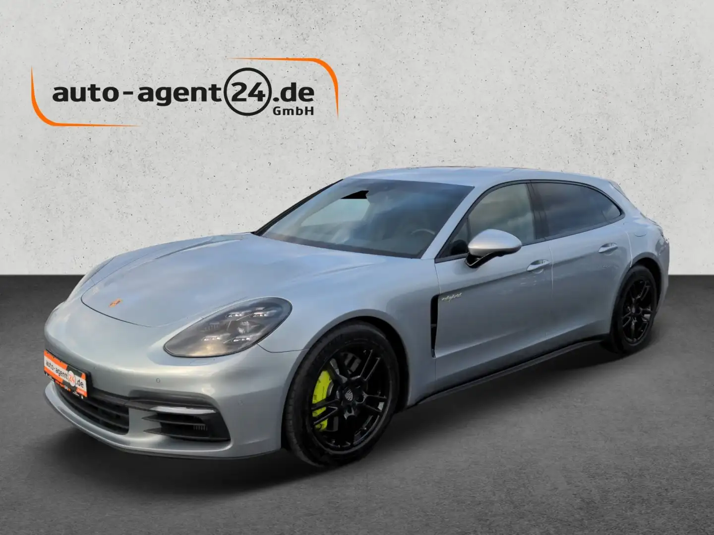 Porsche Panamera 4 E-Hybrid Sport Turismo /Matrix/Nachtsicht Серебристый - 2