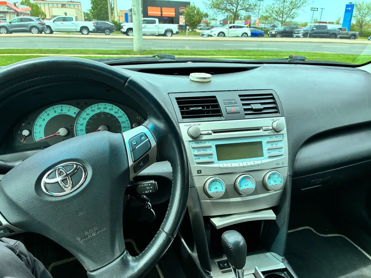 Toyota Camry снимка Toyota Camry
