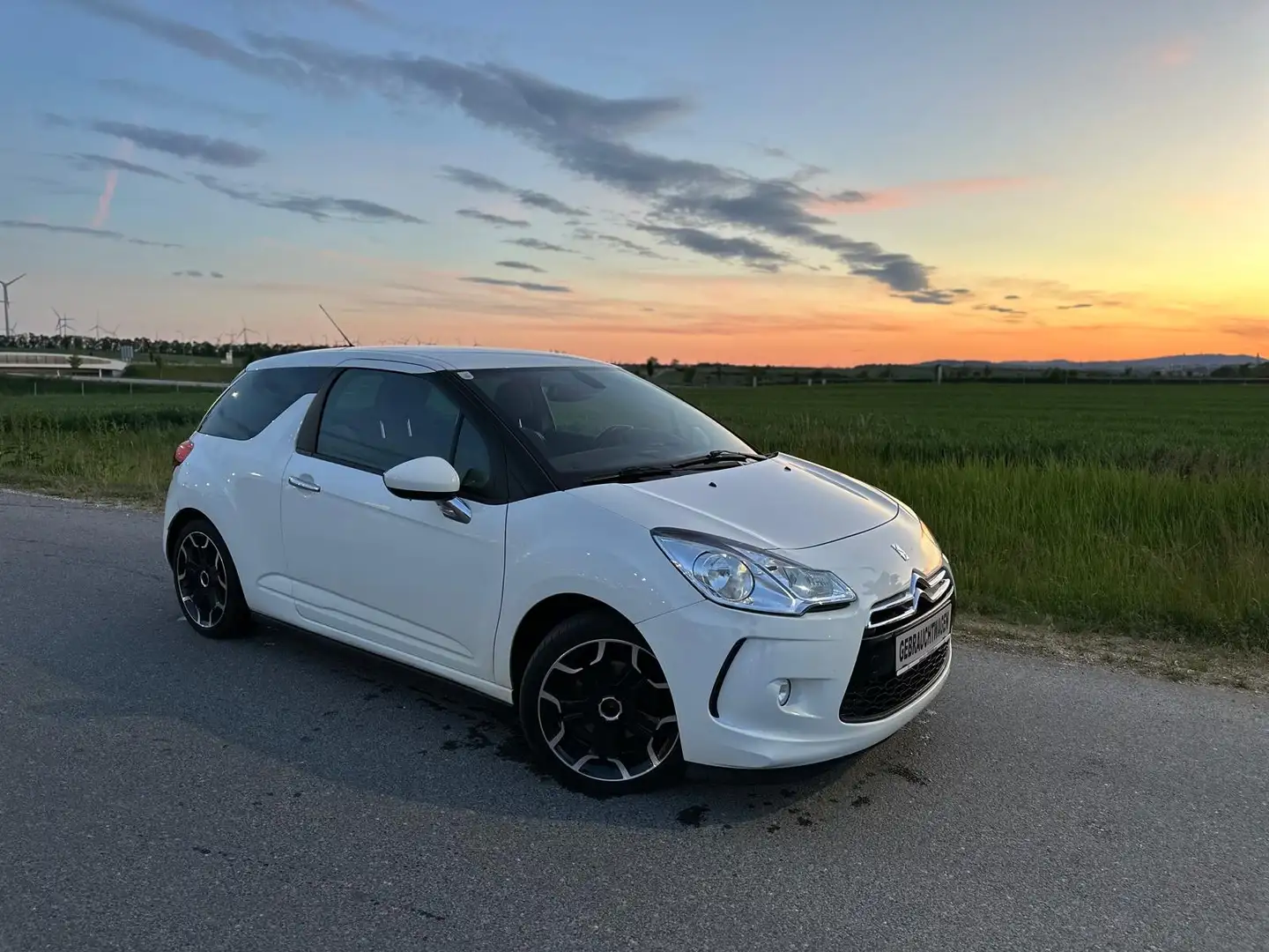 Citroen DS3 1,6 16V VTi White Edition Airdream - 2