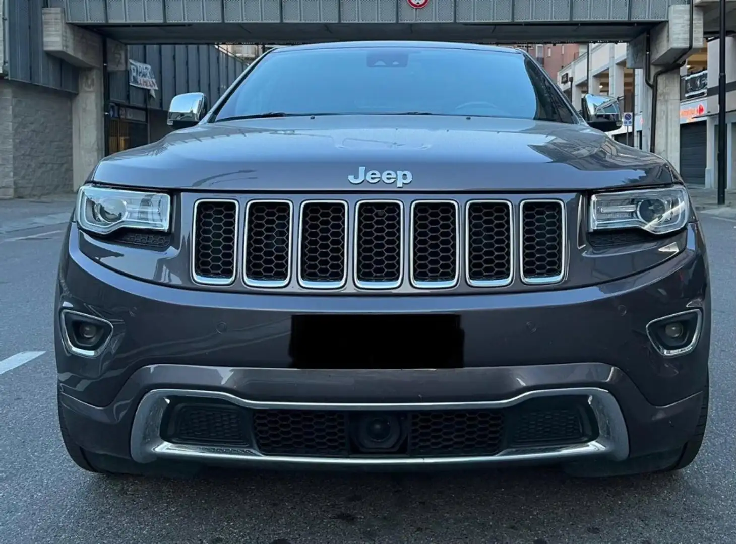Jeep Grand Cherokee 3.0 V6 CRD 250 CV Multijet II Overland Grau - 1