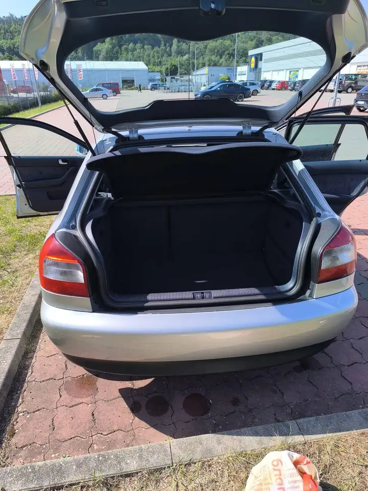 Audi A3 1.6 Benziner 108 PS | EZ 12/2000 | 190.000, foto 7
