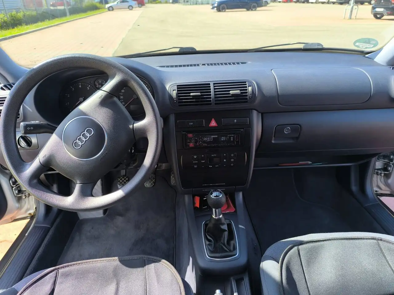 Audi A3 1.6 Benziner 108 PS | EZ 12/2000 | 190.000, foto 5