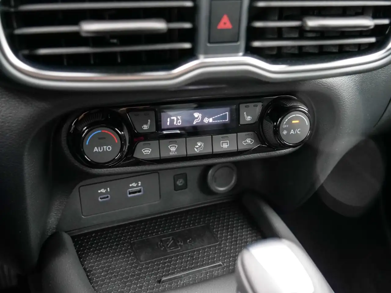 Nissan Juke Hybrid N-Connecta LED Apple CarPlay Android Auto K 13