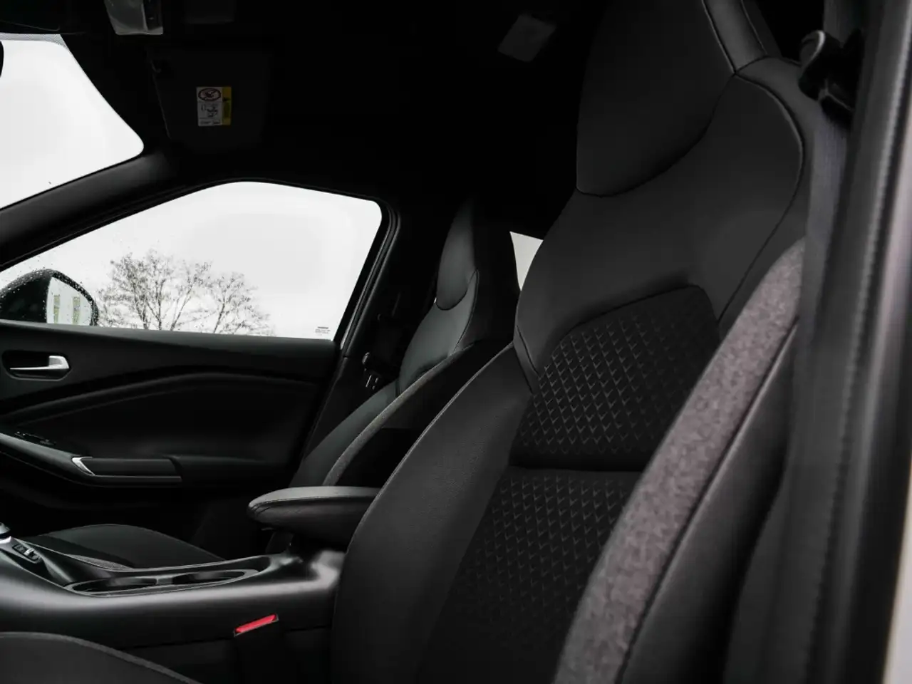 Nissan Juke Hybrid N-Connecta LED Apple CarPlay Android Auto K 7