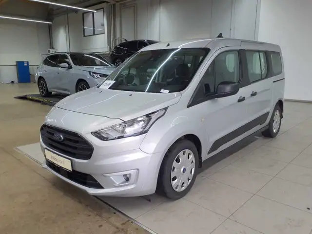 Ford Transit view 6
