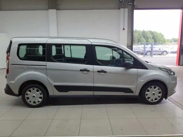 Ford Transit view 2