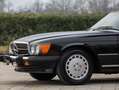 Mercedes-Benz 560 SL R 107 Schwarz - thumbnail 2