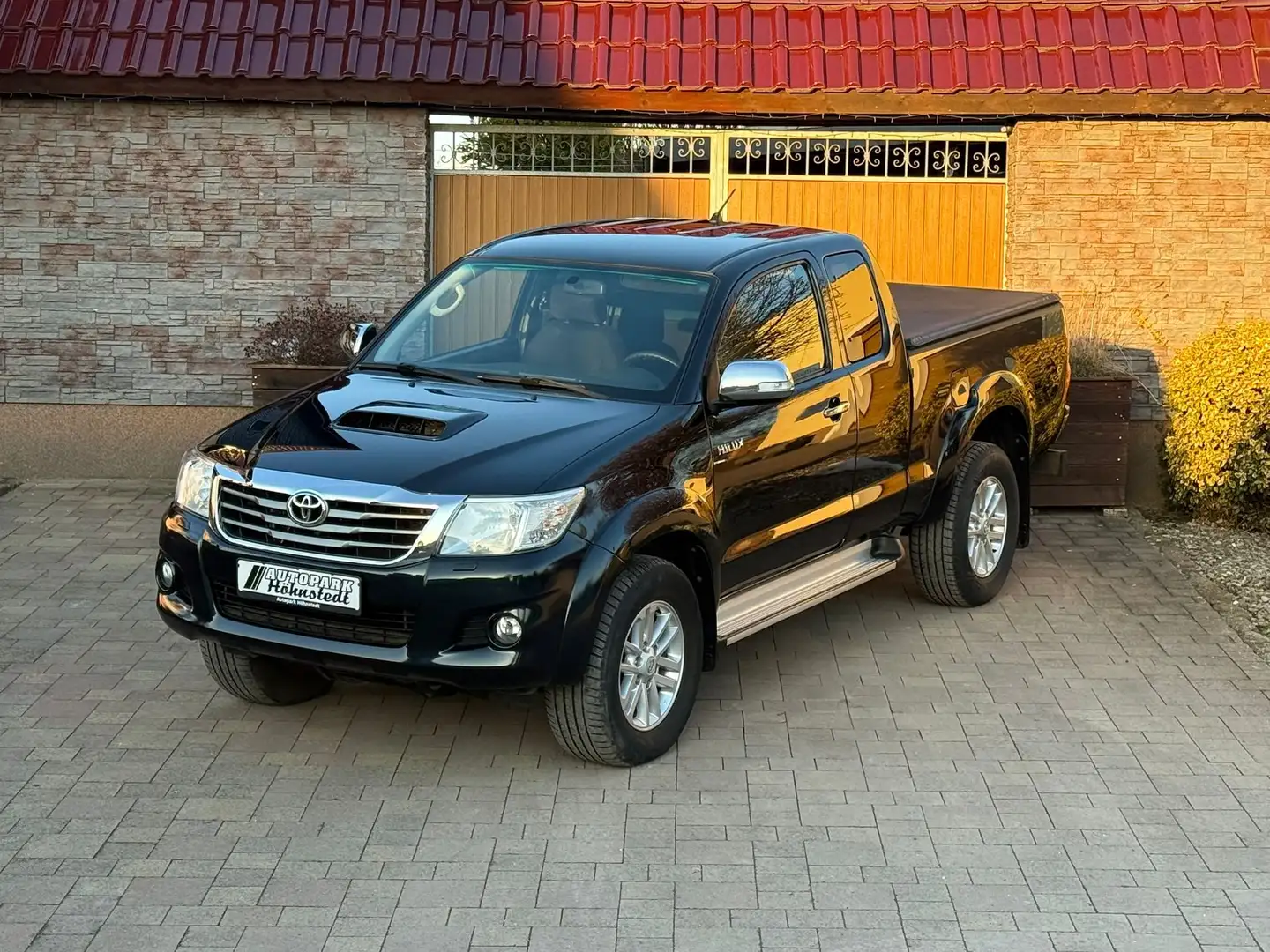 Toyota Hilux Extra Cab Comfort 4x4*MwSt*1.Hand* Gris - 1