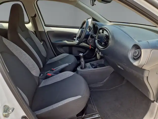 Toyota Aygo X view 12