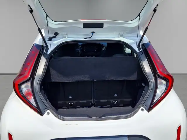 Toyota Aygo X view 9