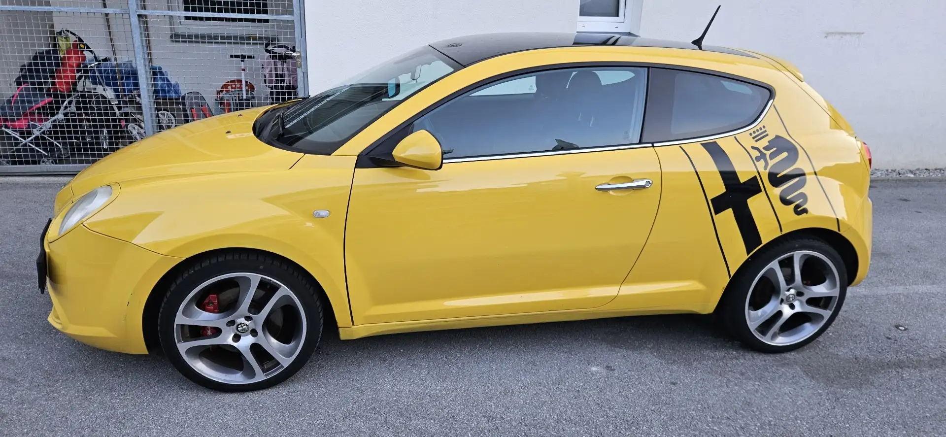 Alfa Romeo MiTo 1,4 Turbojet Distinctive Gelb - 2