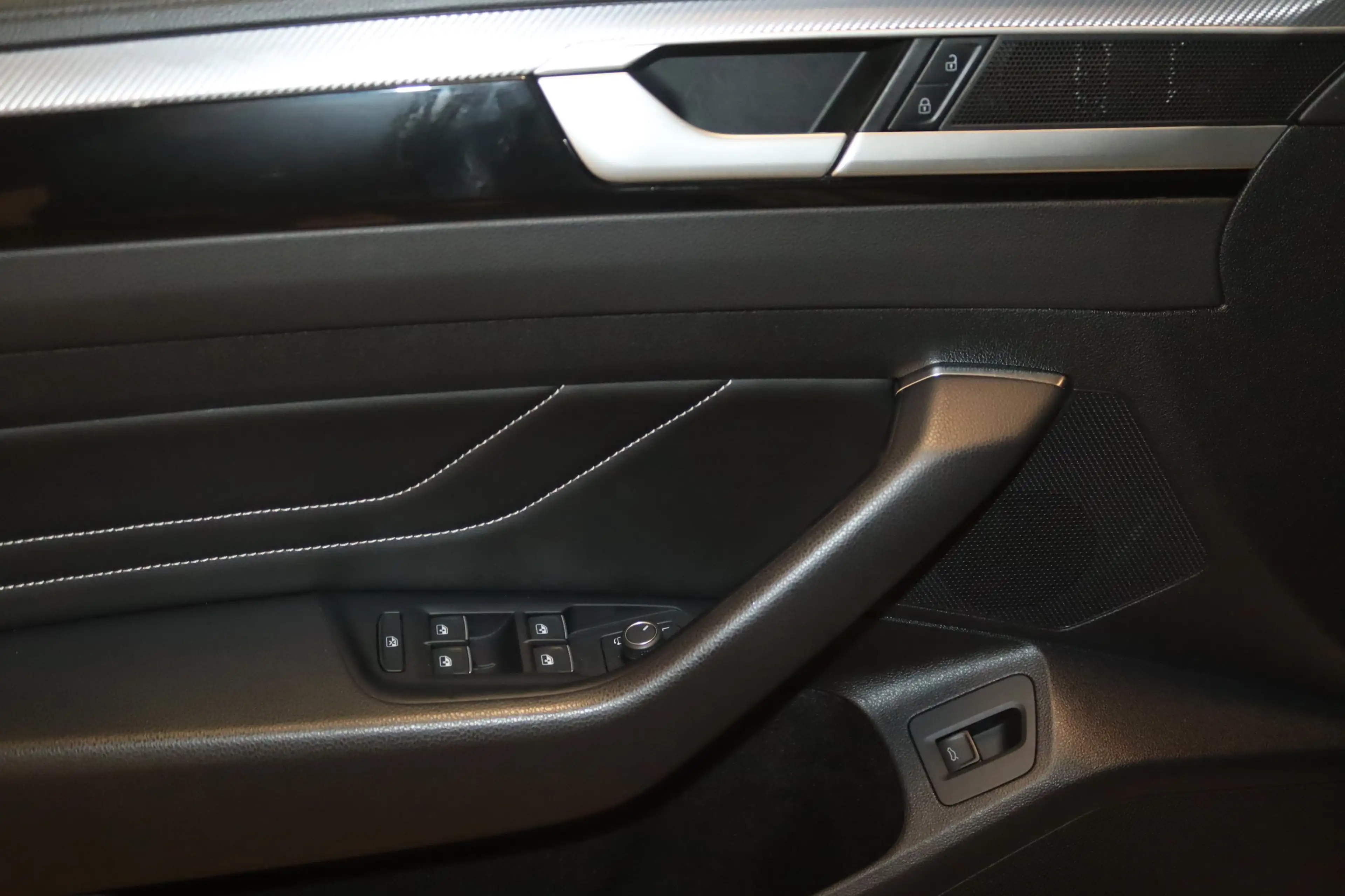 Volkswagen Arteon Shooting Brake R-Line 4M-VIRT-NAV-IQ-AHK- — photo 11