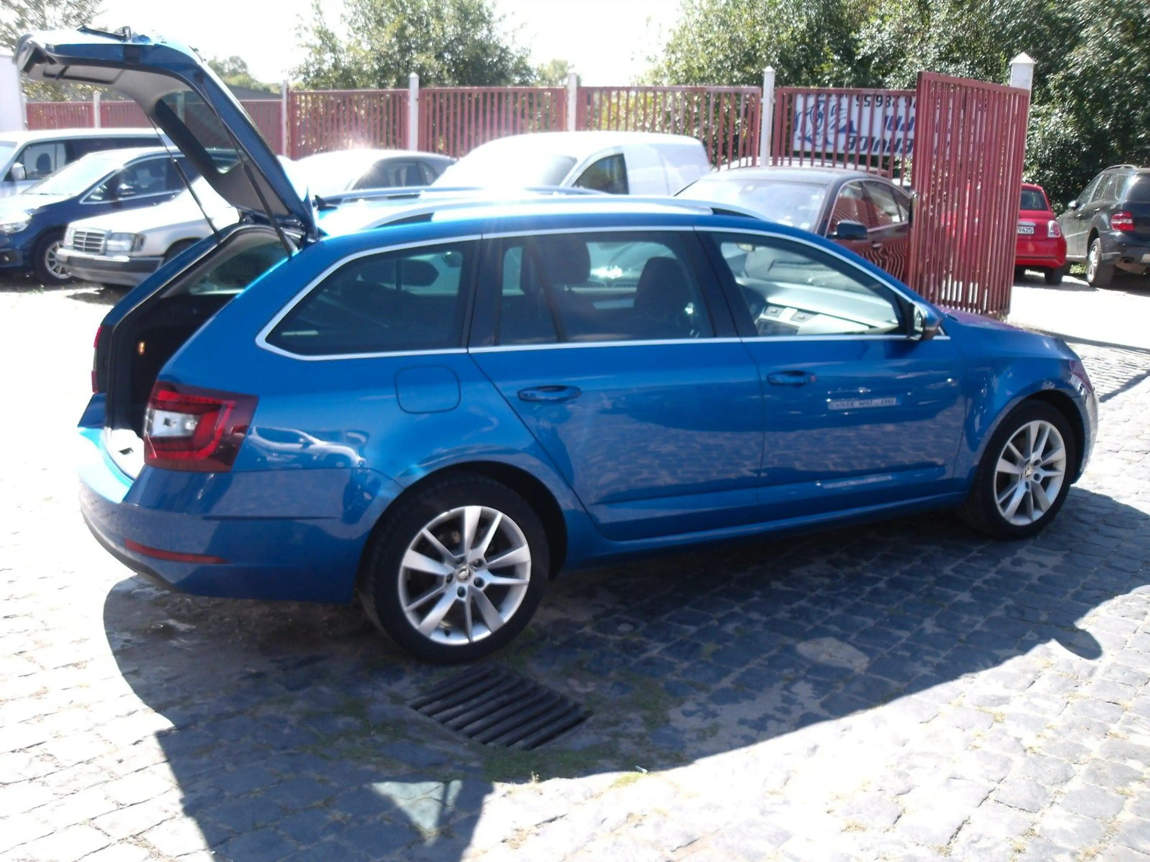 Skoda Octavia Combi Ambition — photo 4