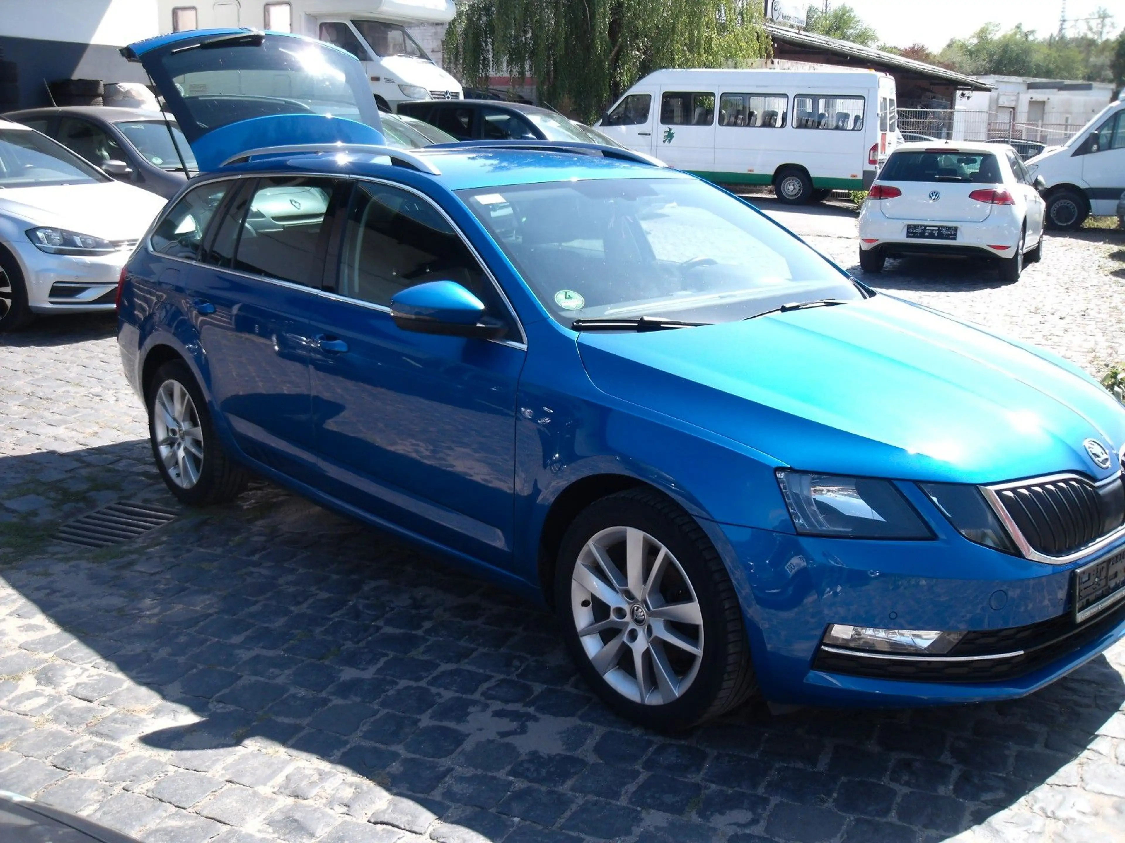 Skoda Octavia Combi Ambition — photo 3