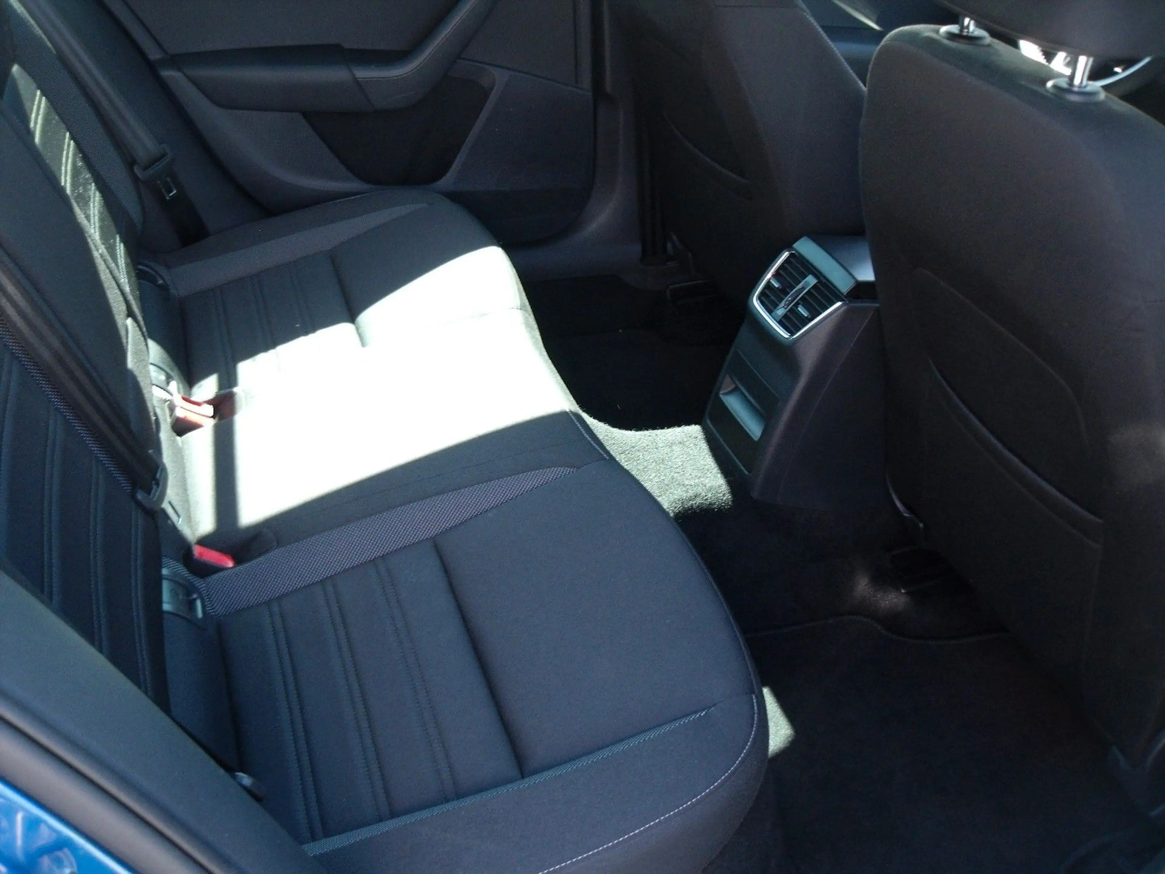 Skoda Octavia Combi Ambition — photo 11