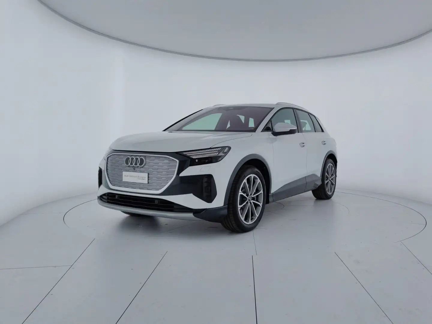 Audi Q4 e-tron Q4 45 e-tron Business Advanced Bianco - 1