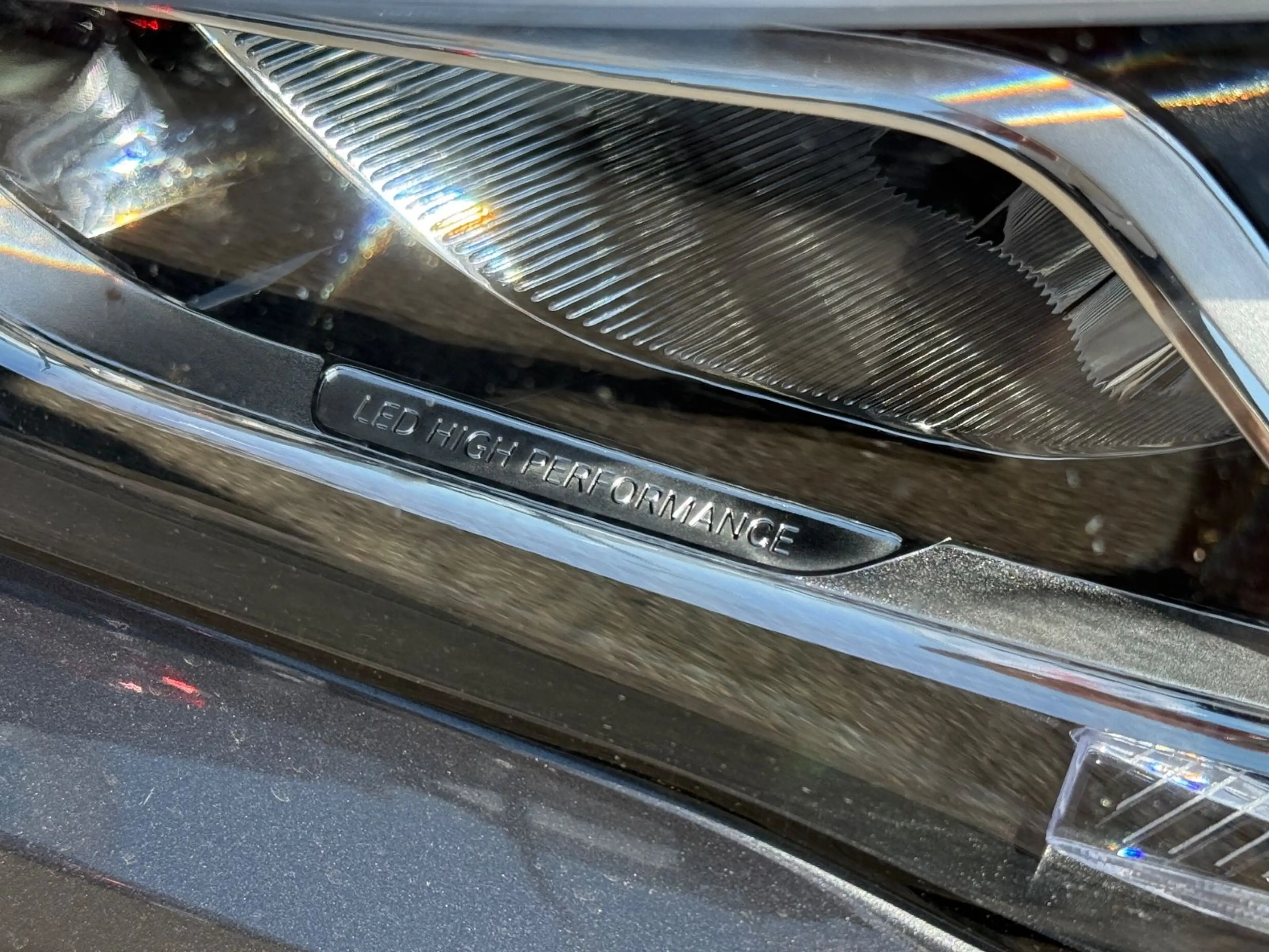 Mercedes-Benz GLA 180 d*SPORT*LANE*RFK*LED*SHZ — photo 4