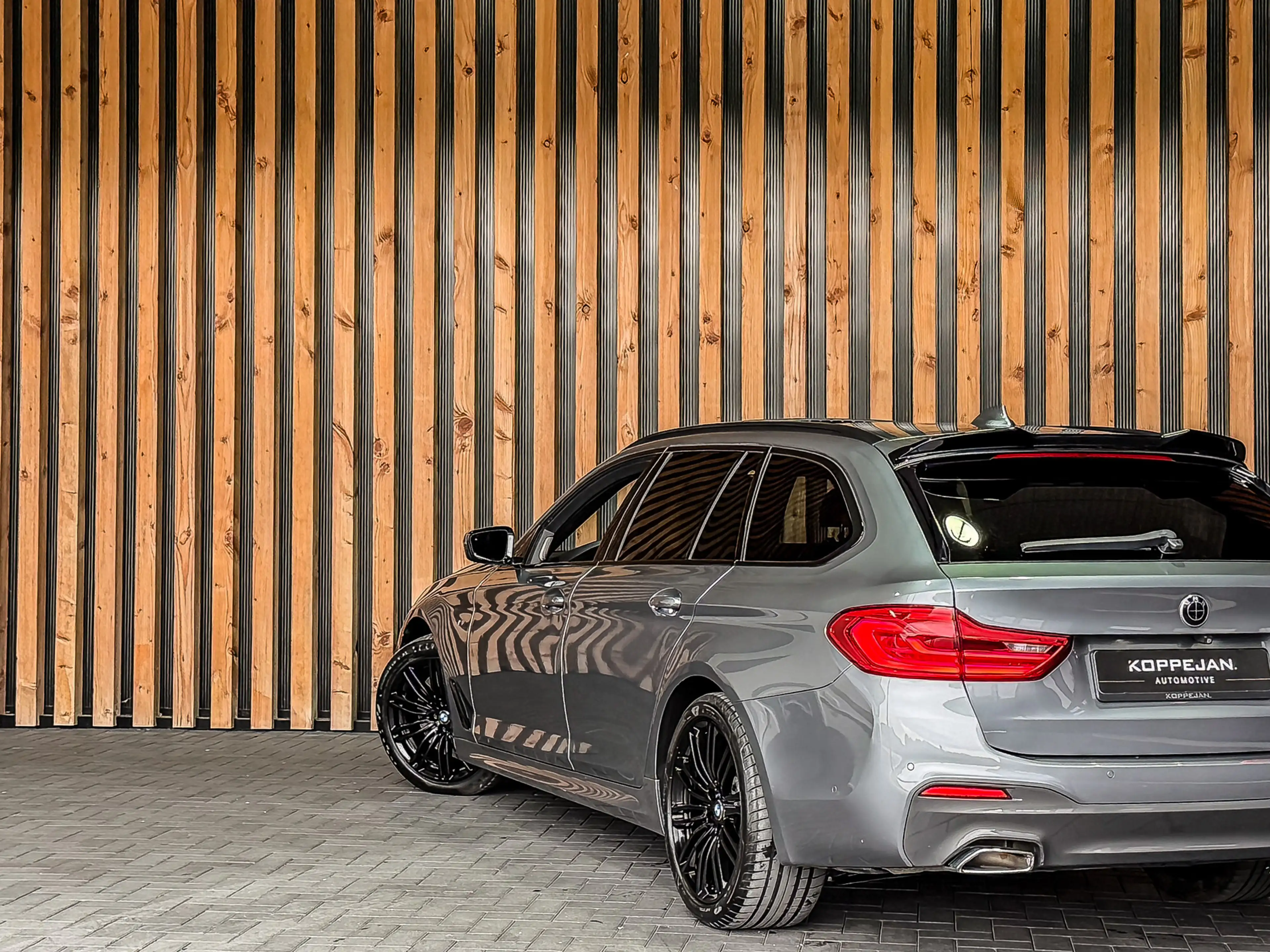 BMW 540 5-serie Touring 540i xDrive 340PK High Executive | — photo 21