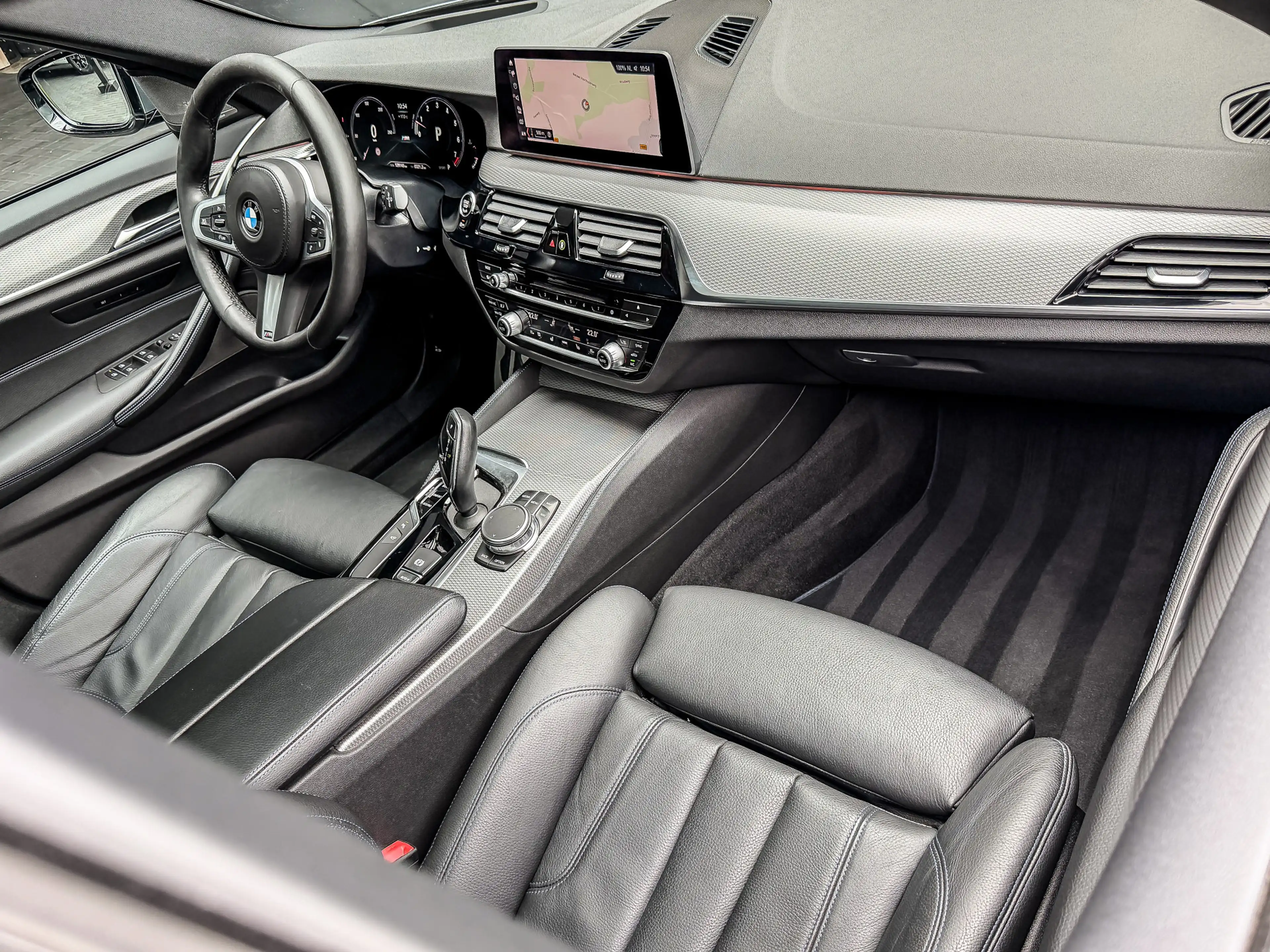 BMW 540 5-serie Touring 540i xDrive 340PK High Executive | — photo 7