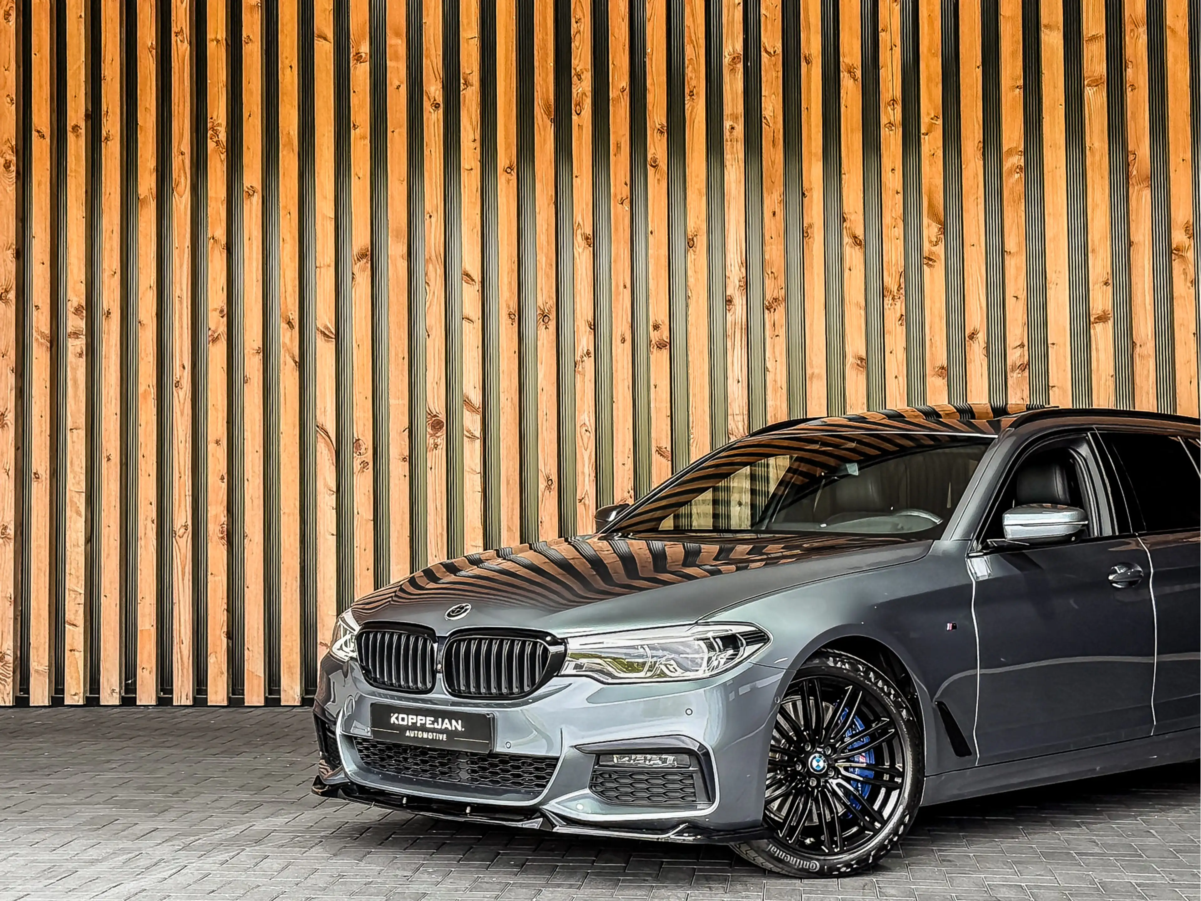 BMW 540 5-serie Touring 540i xDrive 340PK High Executive | — photo 31