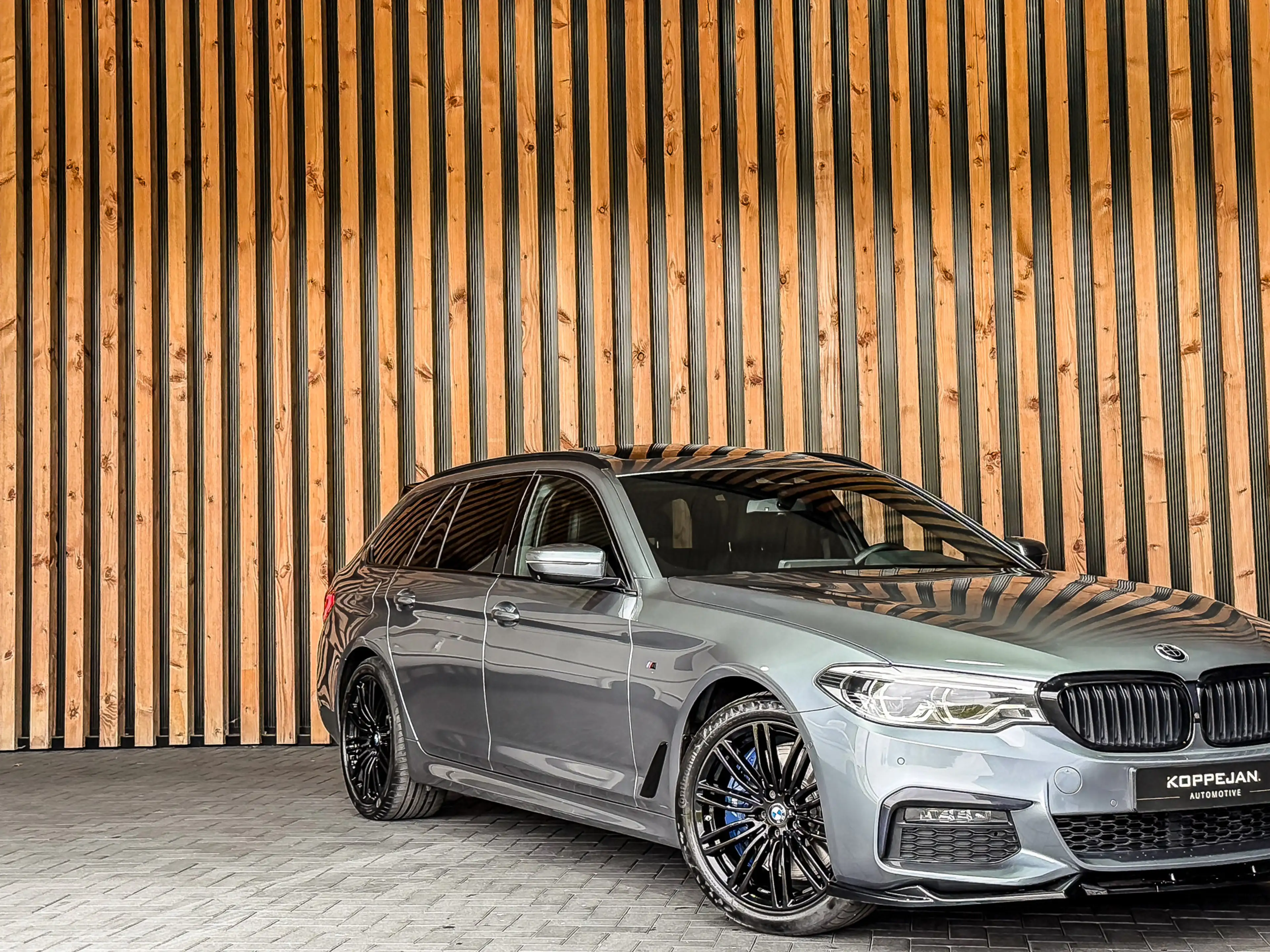 BMW 540 5-serie Touring 540i xDrive 340PK High Executive | — photo 29