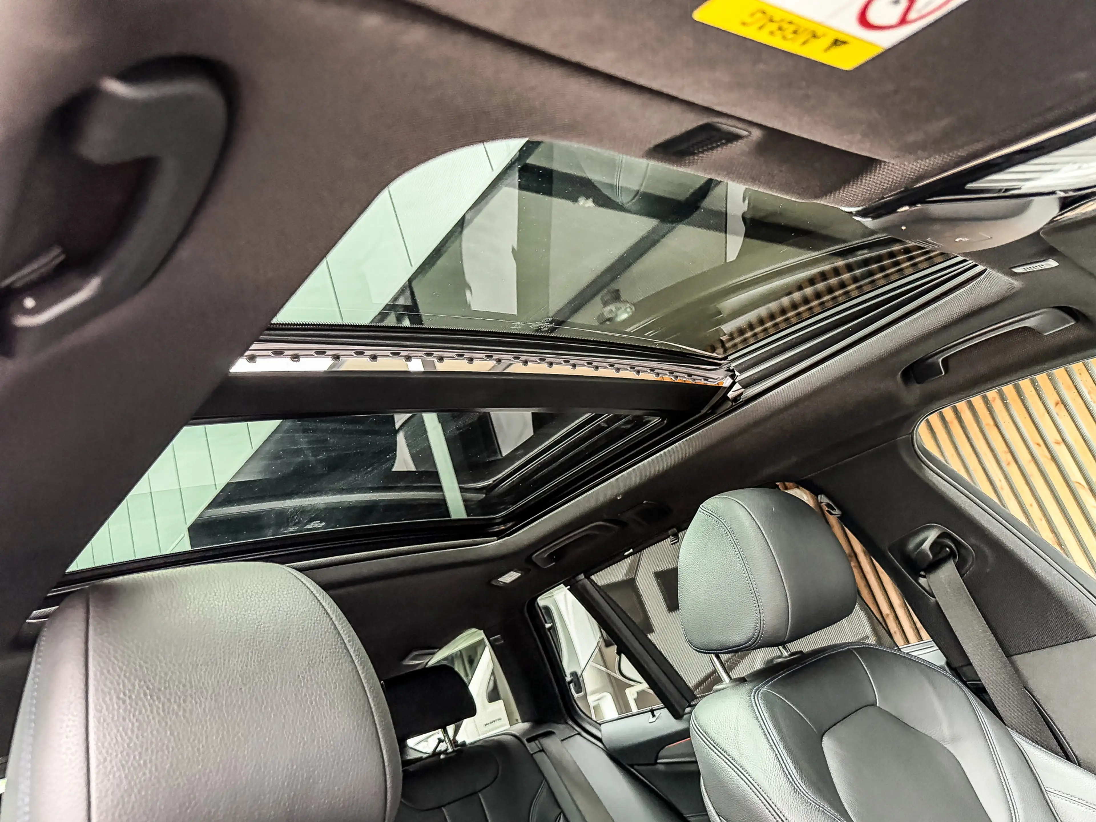 BMW 540 5-serie Touring 540i xDrive 340PK High Executive | — photo 19