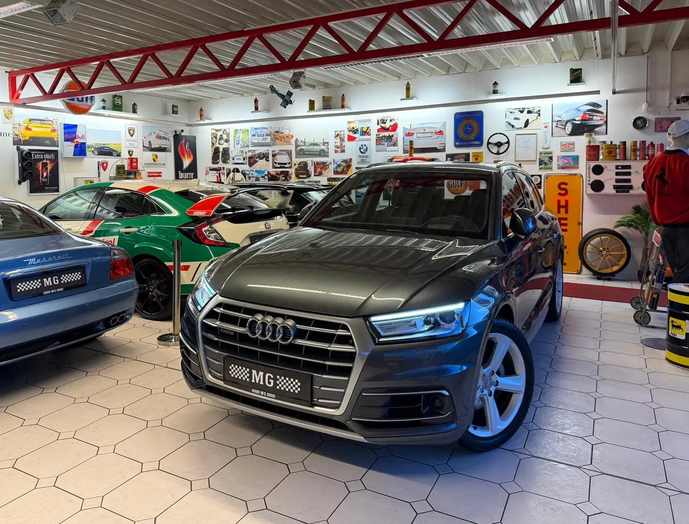 Audi Q5 quattro sport S-Line Anhängerkupplung head-up Grau - 2