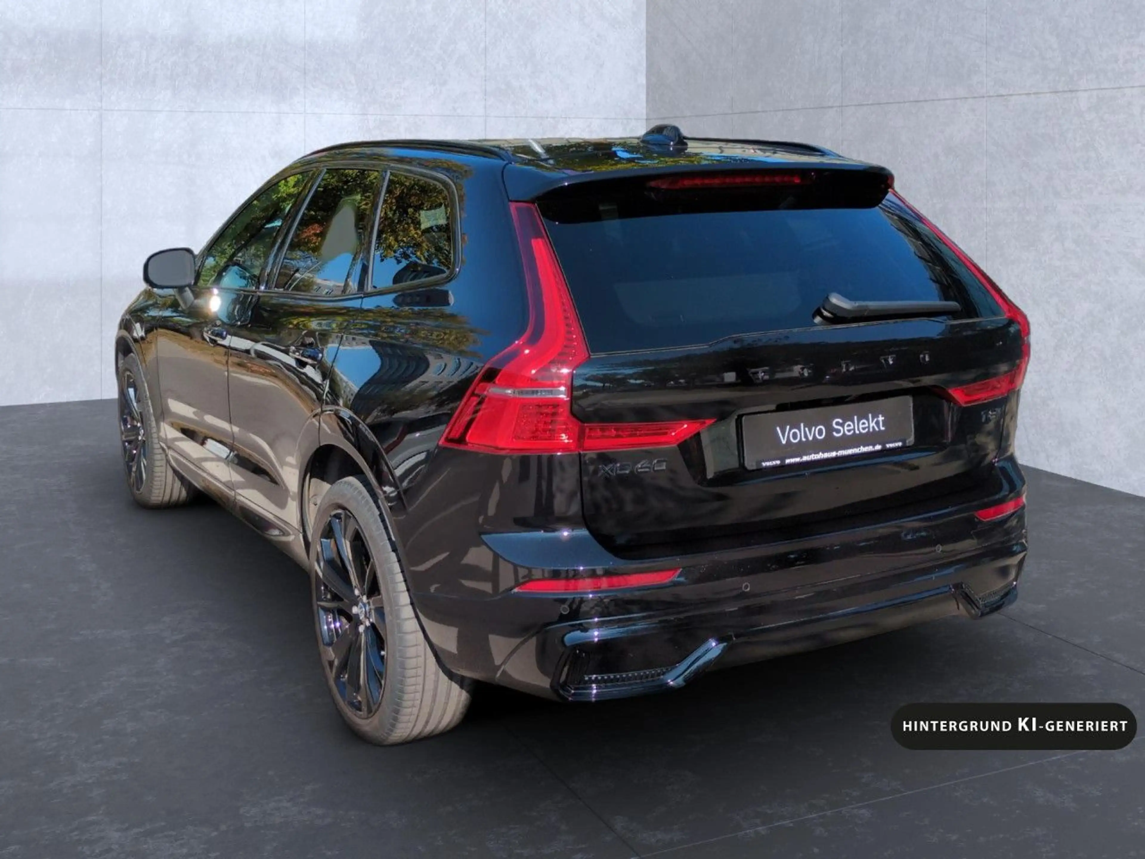 Volvo XC60 XC 60 Plus Black Edition Recharge Plug-In Hybrid A — photo 5