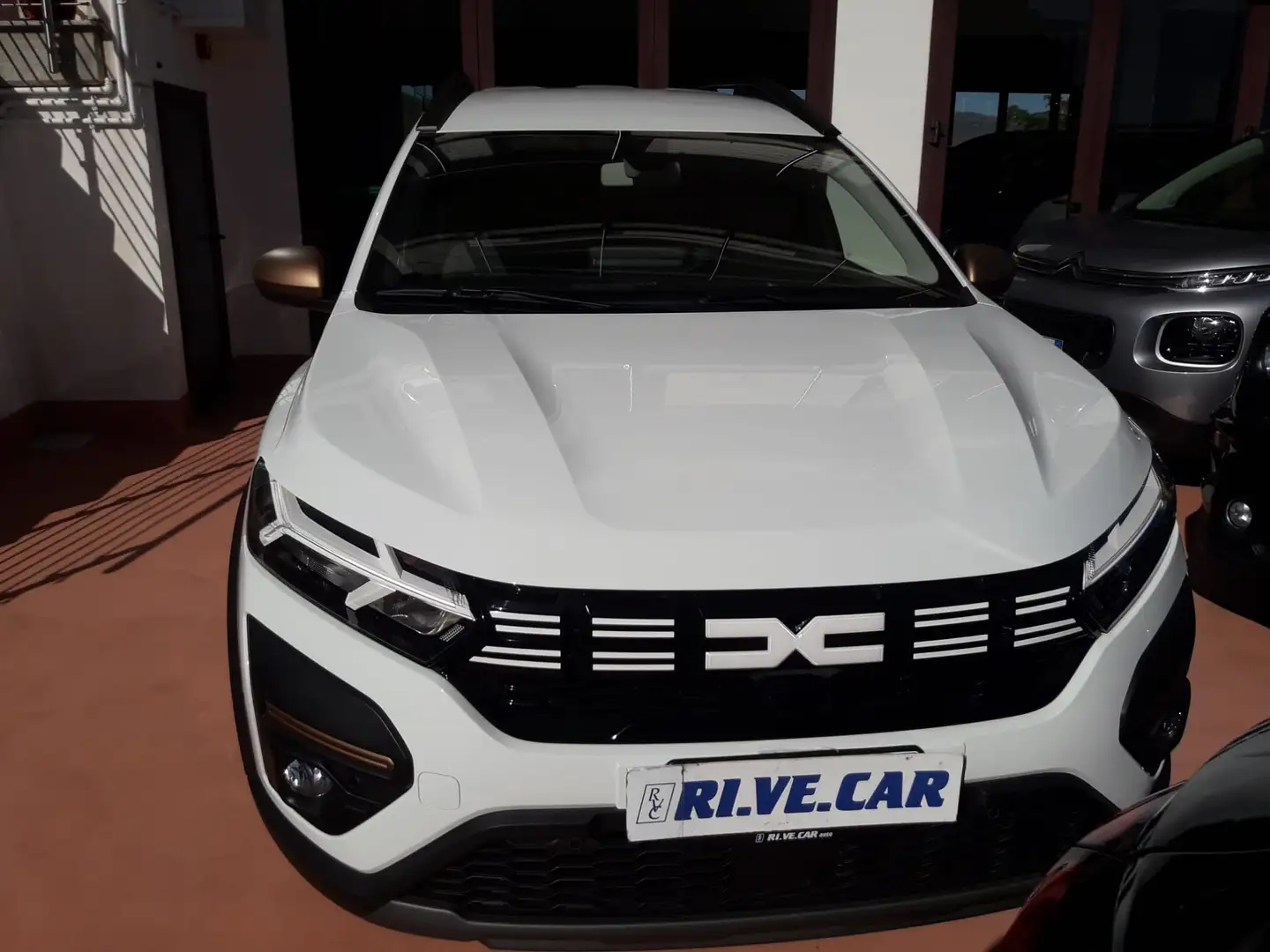 Dacia Jogger Jogger 1.0 tce Extreme Gpl 100cv 7posti Blanc - 1