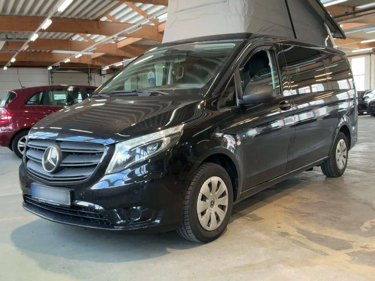 Mercedes-Benz V 220