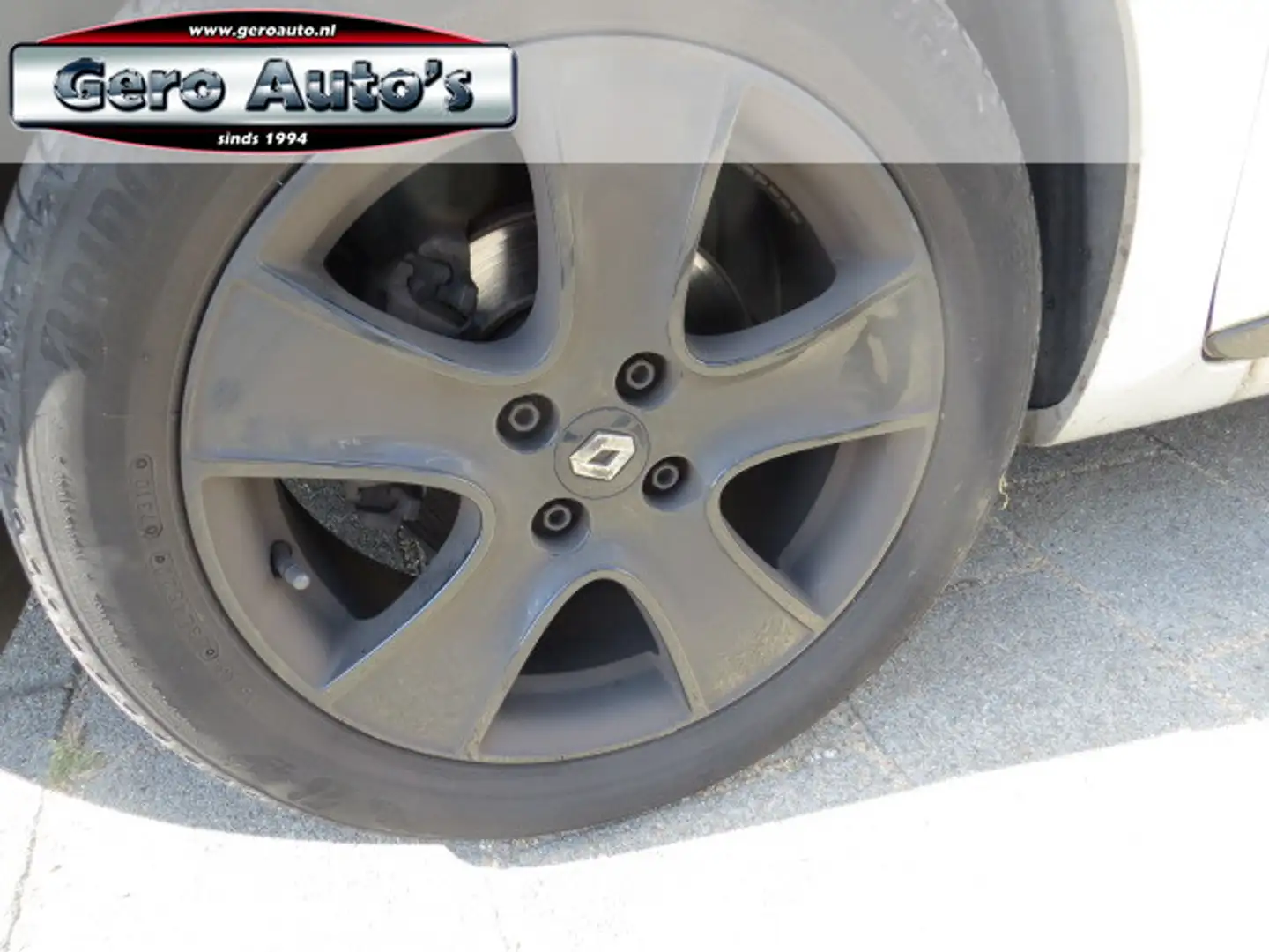 Renault Clio 0.9 TCe Expression nl-auto airco lmv Gris - 2