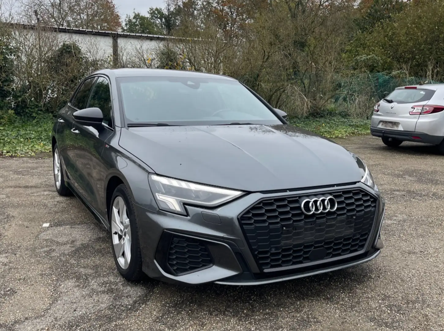 Audi A3 35 TDI Limousine S tronic sport - Grijs - 1